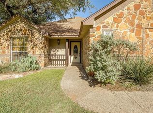 893 Westover Ln, Springtown, TX 76082