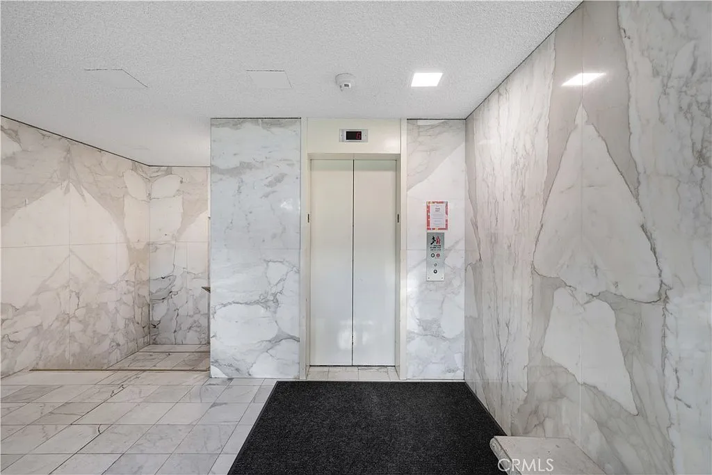 2 bed, 1565 sqft, $5,000 — Photo 2