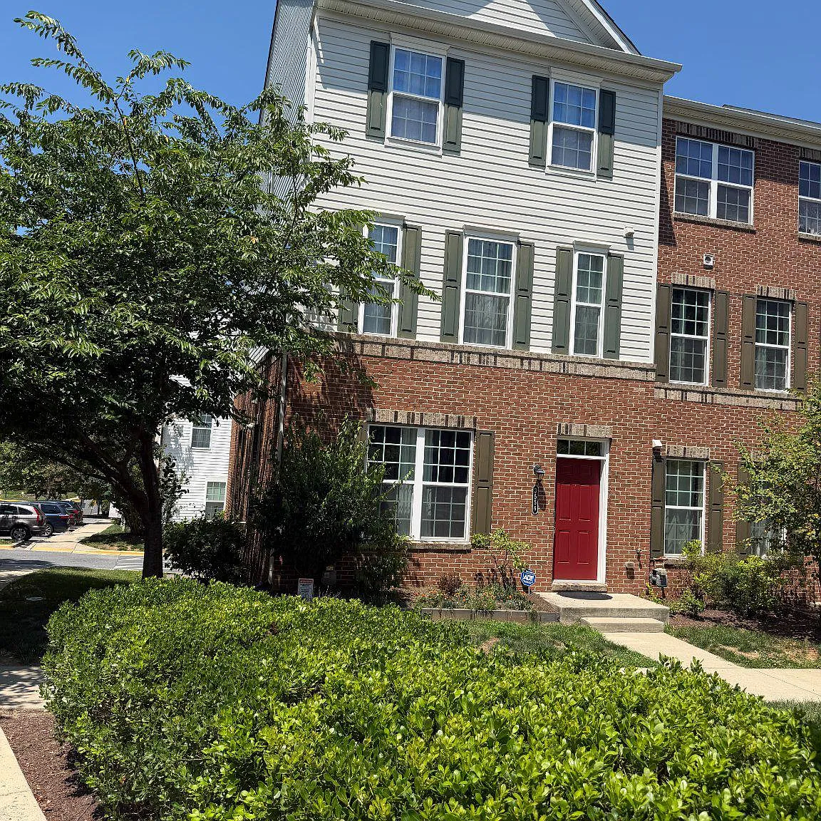 3 bed, 4.0 bath, 1520 sqft, $3,500 — Photo 1