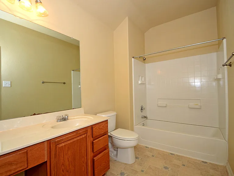 6504 Hickory Hill Dr — Photo 6