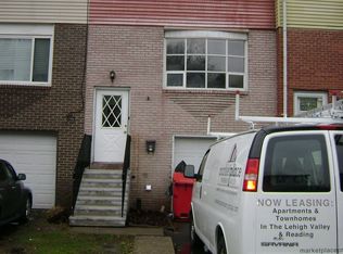 219 Old Forge Dr, Bath, PA 18014