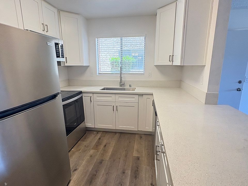 1st image of 1051 Rock Springs Rd APT 142