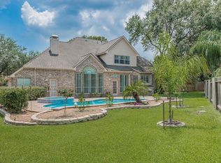 17011 Chapel Park Ct, Houston, TX 77059