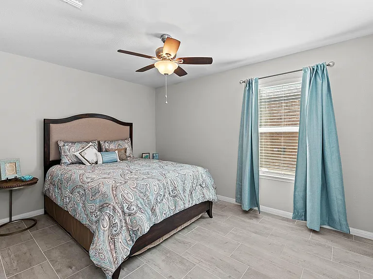 418 Fannin Ct — Photo 20