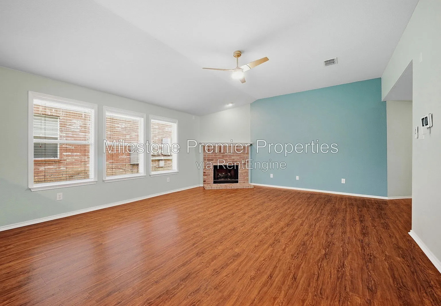 4 bed, 2.0 bath, 1908 sqft, $2,100 — Photo 4