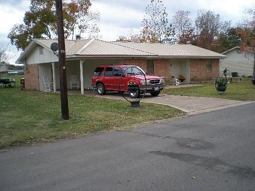 2nd image of 512 W 7th St