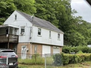 3418 Spring Garden Rd, Pittsburgh, PA 15212