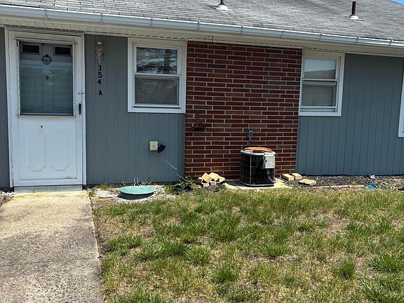 2nd image of 354A Dorchester Drive