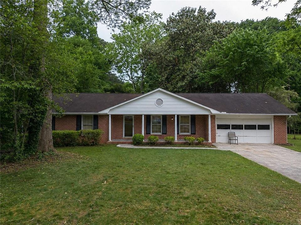 1st image of 2291 Tuxedo Dr SE