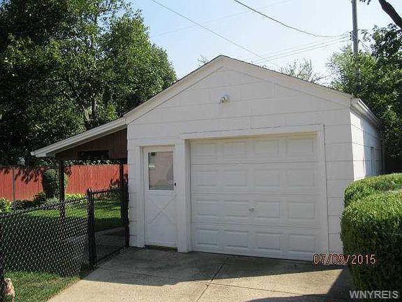 2nd image of 122 Jasper Dr