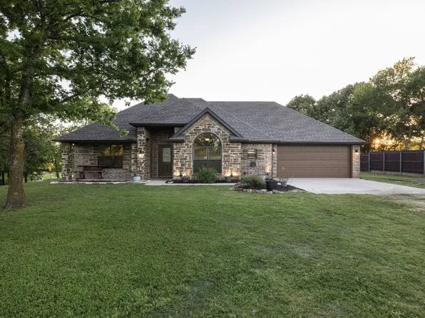 414 County Road 1927, Yantis, TX 75497