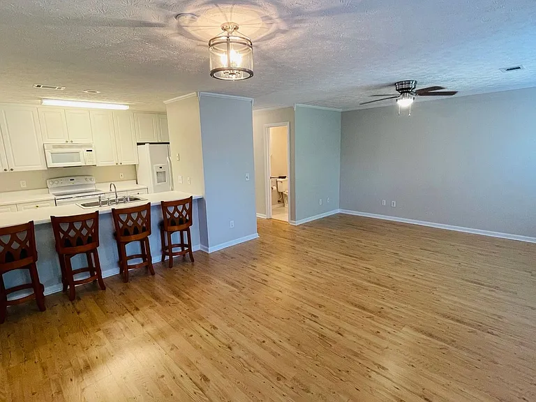 2428 E University Dr #1601 — Photo 8