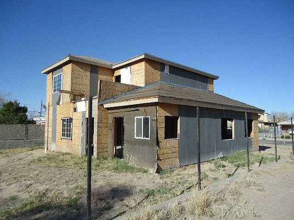 3rd image of 9422 Conejo Ln
