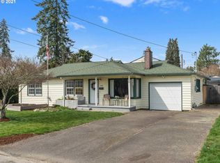 640 E Berkeley St, Gladstone, OR 97027