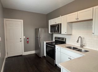 1035 Arkwright St #1, Saint Paul, MN 55130