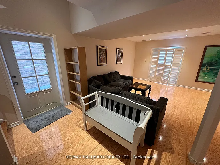 11 Caria Ct #BASEMENT — Photo 2