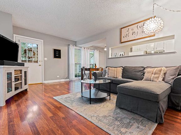 3rd image of 1657 Williamsburg Ct APT D