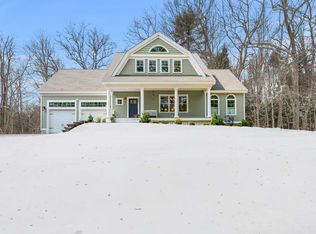 131 Exeter Rd, North Hampton, NH 03862