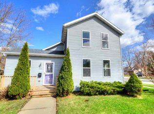 525 S Academy St, Janesville, WI 53548