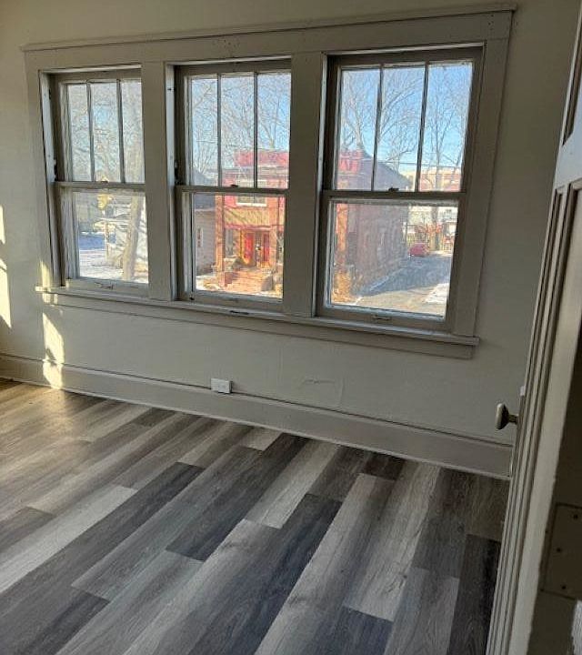 2nd image of 1531 12th Ave