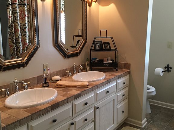 upstairs bath double sinks