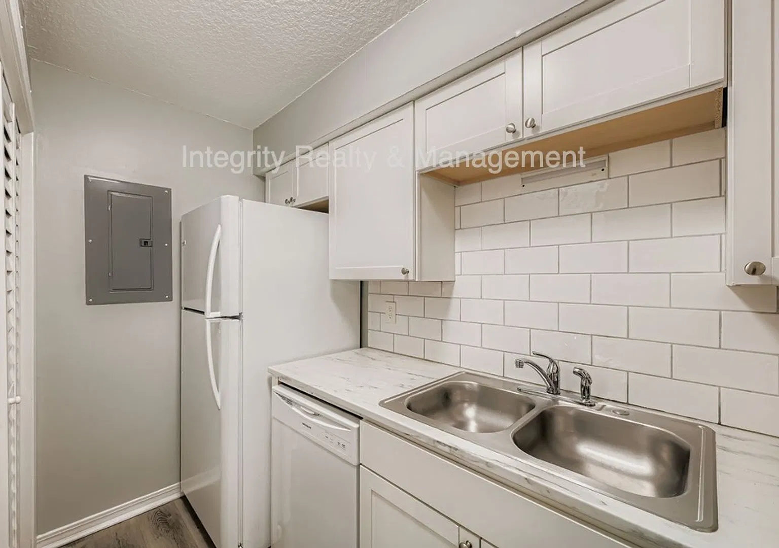 Parkridge Apartments — Photo 3
