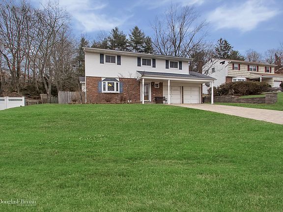 3rd image of 37 Leslie Ln