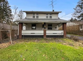 2313 E Midlothian Blvd, Struthers, OH 44471