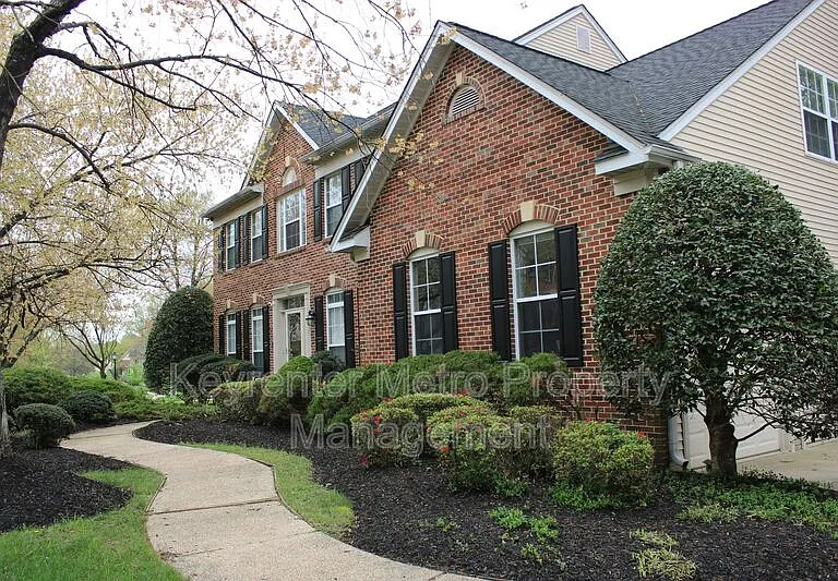 1614 Albert Dr — Photo 7