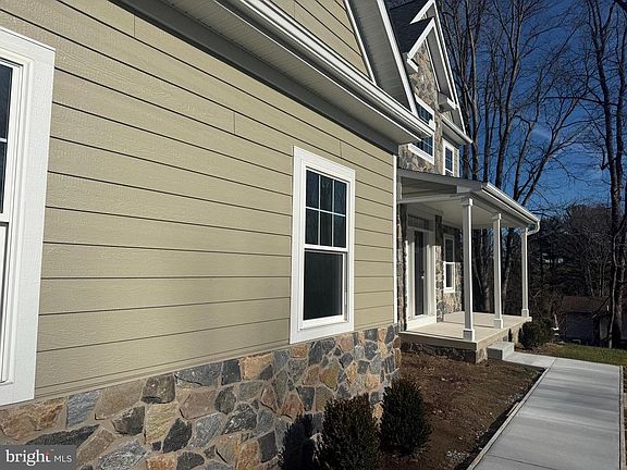 4th image of 1935 Garden Station Rd