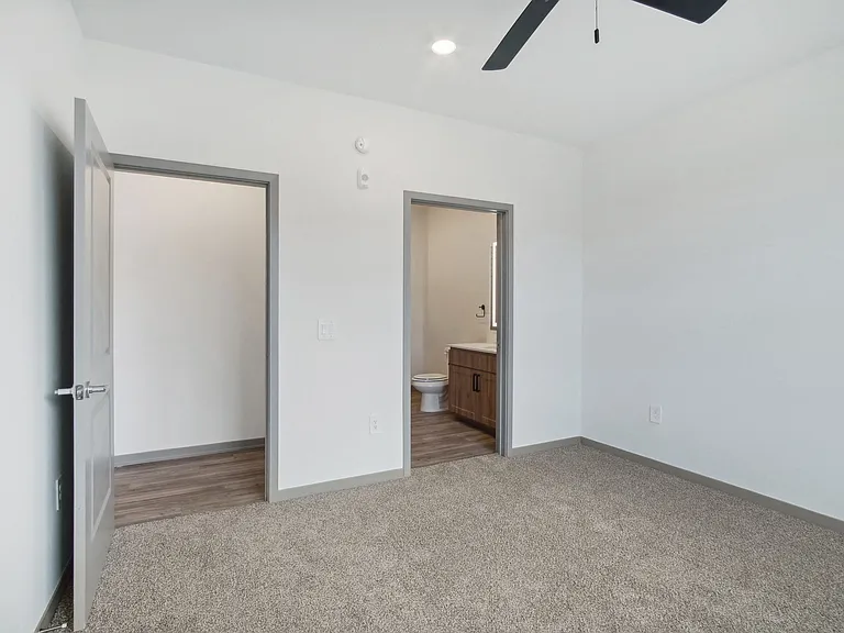 The Maddox Luxury Apartments — Photo 81