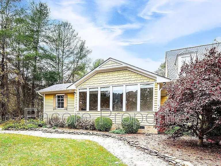 105 Baybrook Ct — Photo 4