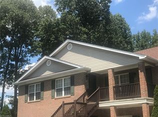 110 Shamrock Ct, Archdale, NC 27263