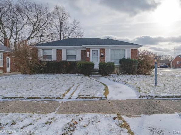 17006 Juliana Ave, Eastpointe, MI 48021