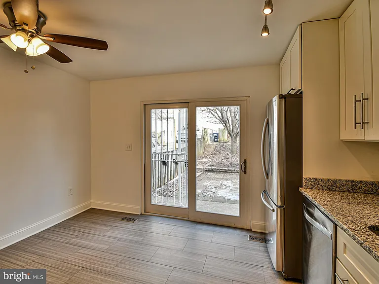 1319 Belmont St NW — Photo 7