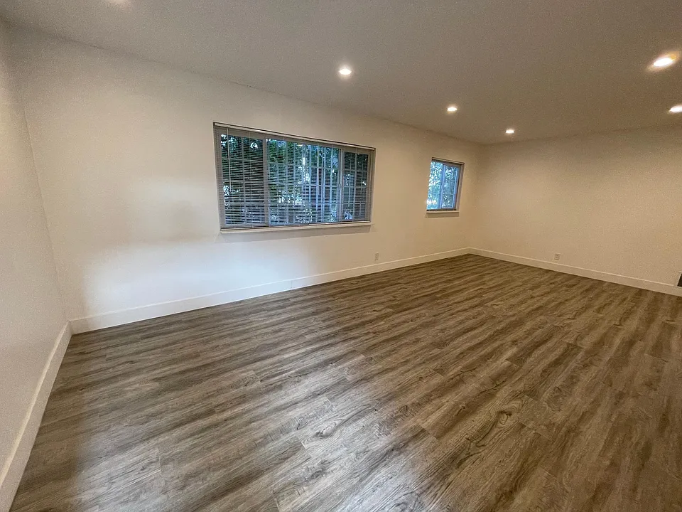 829 N San Vicente Blvd #8
