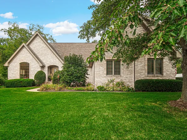 2403 Inverness Dr, Valparaiso, IN 46383