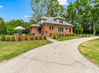 5681 Steele Rd, Burlington, WI 53105