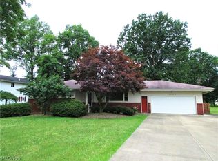 3060 Newton Tomlinson Rd, Newton Falls, OH 44444