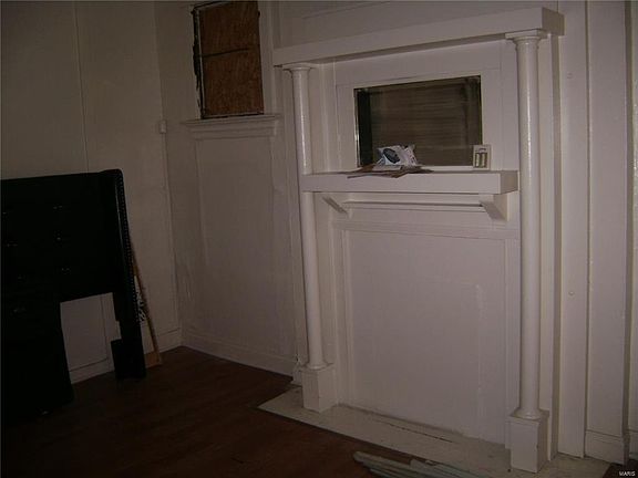 3rd image of 8505 N Broadway