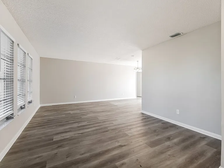 4336 Country Club Blvd — Photo 4