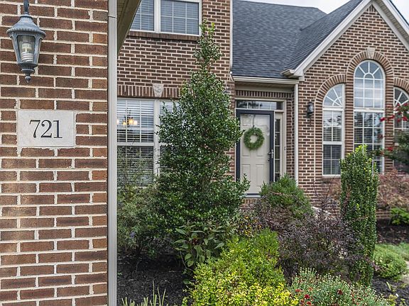 3rd image of 721 Wyndham Hills Dr
