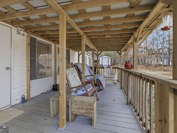 4th image of 6739 Victoria Ln