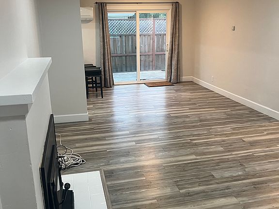 4th image of 1198 Whitney Ave