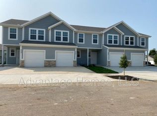 333 N 5th Ter, Louisburg, KS 66053