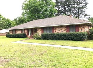 5 Sunset Rd, Palestine, TX 75801