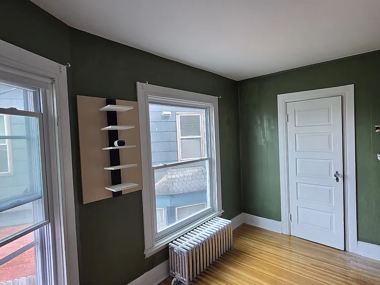 392 Porter Ave #2R — Photo 7