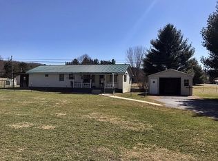 3301 N Fork Loop, Green Bank, WV 24944