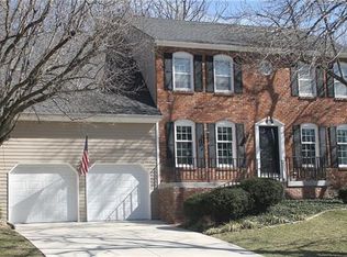 8041 Acuff Ln, Lenexa, KS 66215