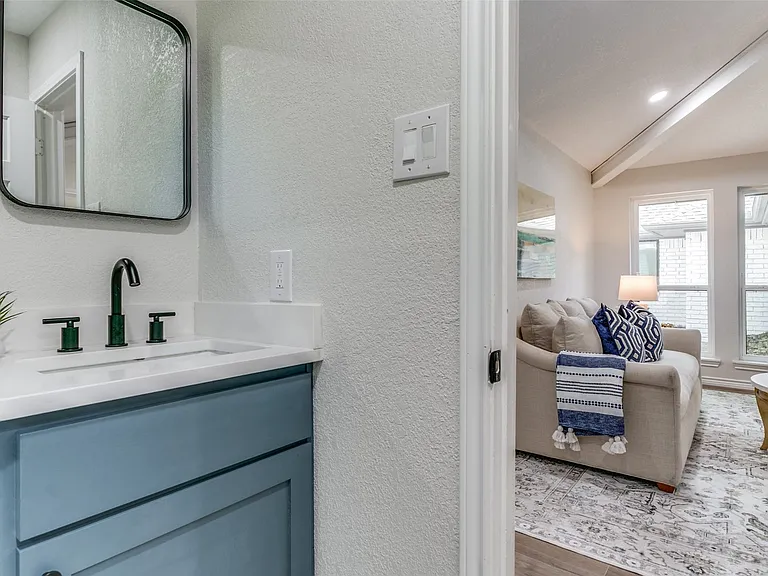 17402 Oakington Ct — Photo 16